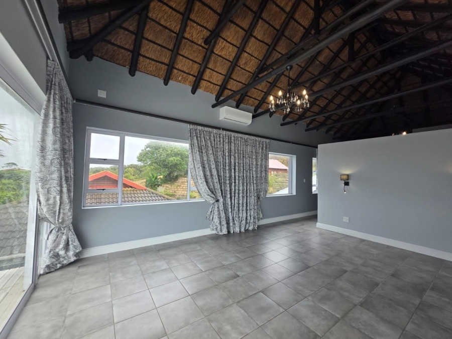 3 Bedroom Property for Sale in Cannon Rocks Eastern Cape